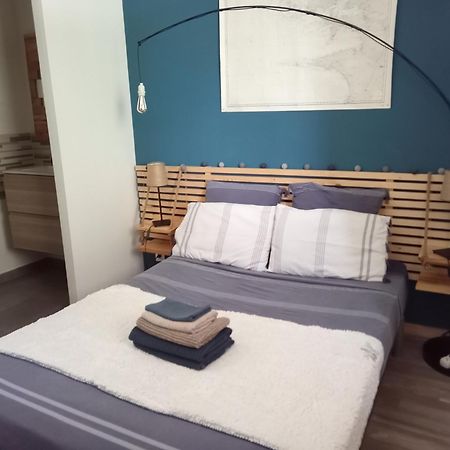Comme A La Maison - Chambre Privee & Sde Attenante - Centre De Lorient, Vannes, Carnac Apartment Landaul ภายนอก รูปภาพ
